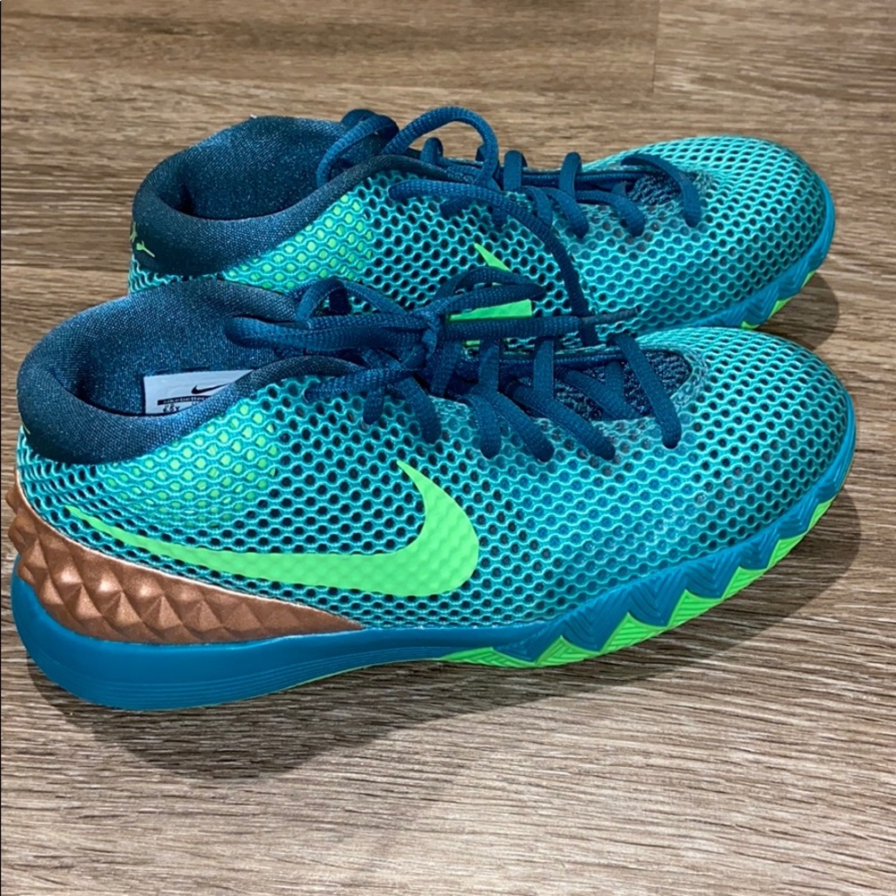 Kyrie 1 Australia
